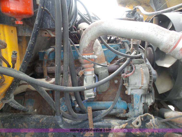 image for item BH9402 2002 International F2554 flatbed truck