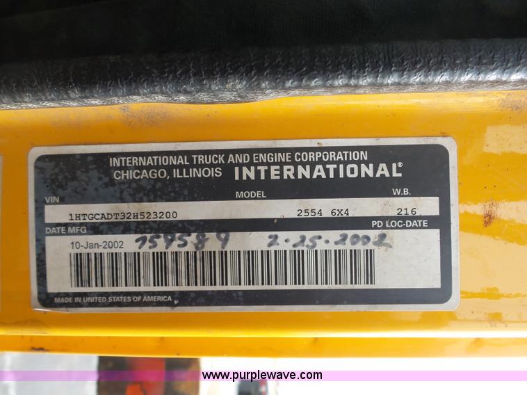 image for item BH9402 2002 International F2554 flatbed truck