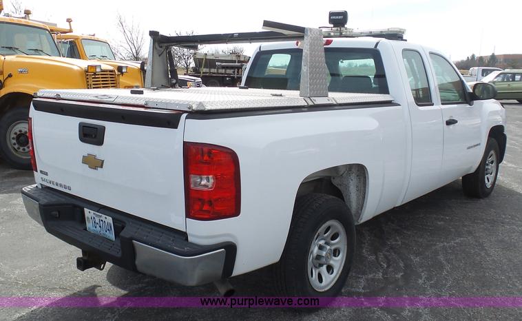image for item BH9403 2008 Chevrolet Silverado 1500 Ext. Cab pickup truck