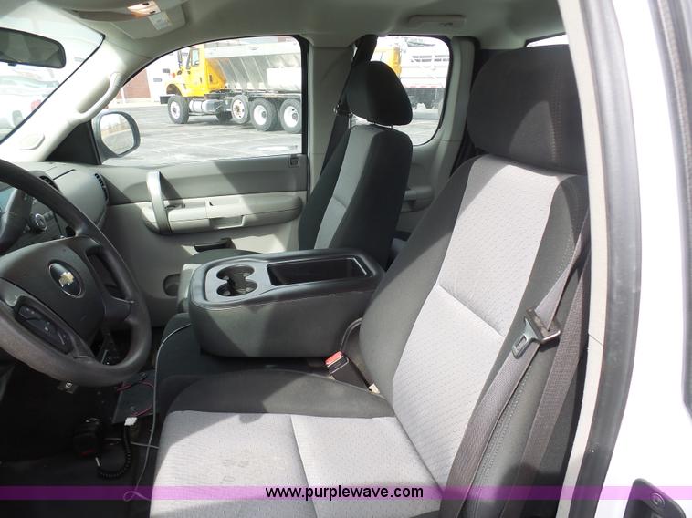 image for item BH9403 2008 Chevrolet Silverado 1500 Ext. Cab pickup truck