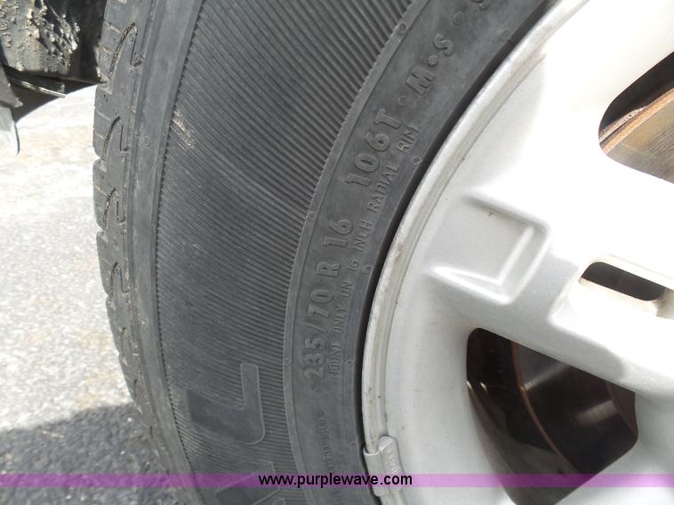 image for item BH9404 2004 Ford Explorer SUV