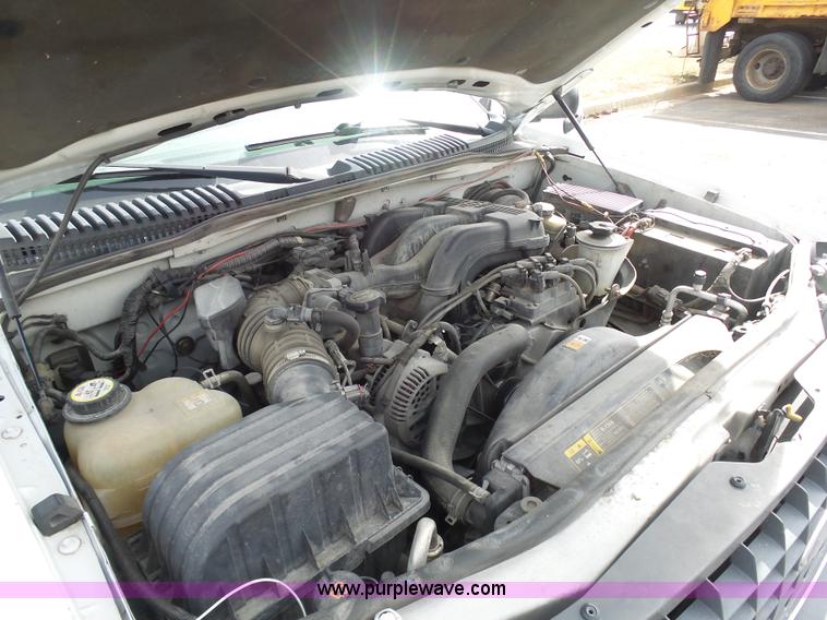 image for item BH9404 2004 Ford Explorer SUV