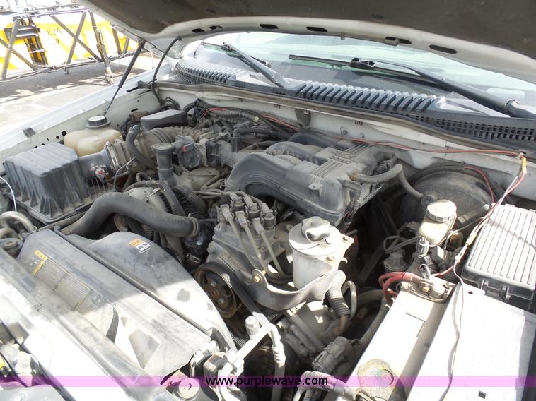 image for item BH9404 2004 Ford Explorer SUV