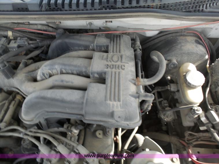 image for item BH9404 2004 Ford Explorer SUV