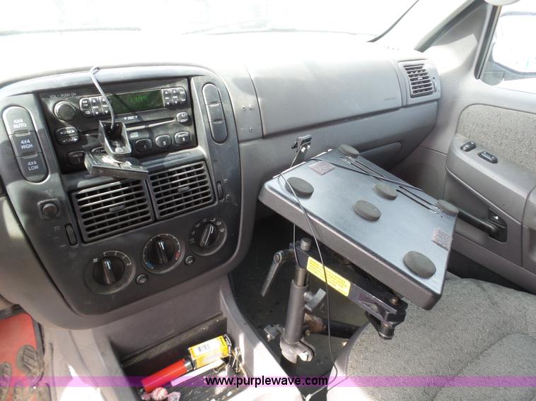 image for item BH9404 2004 Ford Explorer SUV