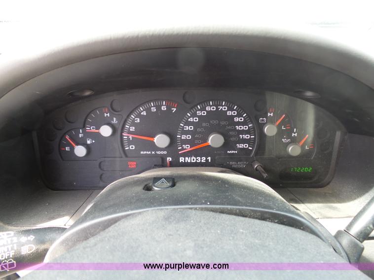 image for item BH9404 2004 Ford Explorer SUV