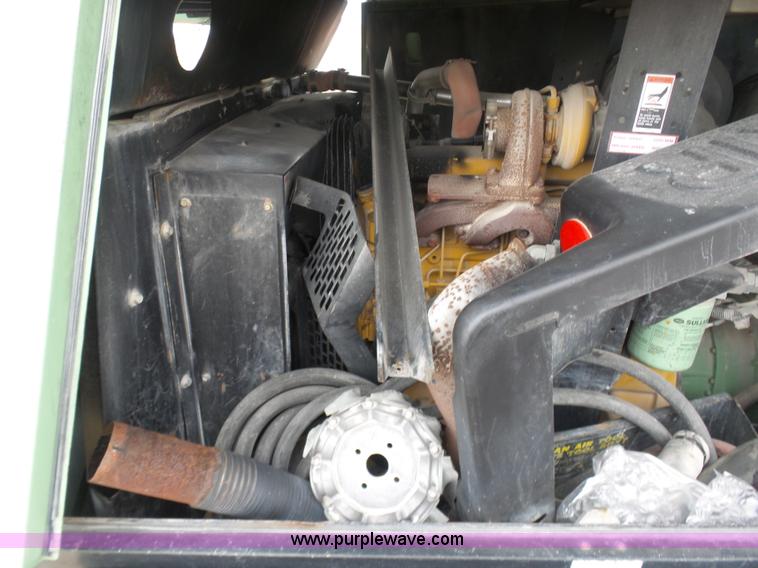 image for item BI9211 Sullair 375 air compressor