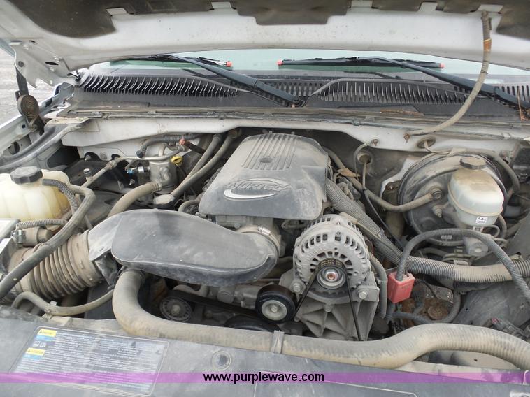 image for item BI9212 2005 Chevrolet Silverado 1500 pickup truck