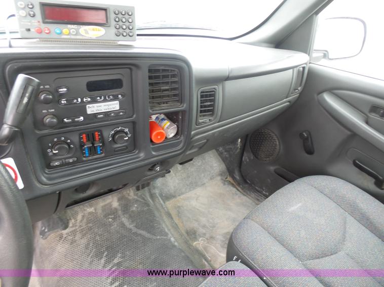 image for item BI9212 2005 Chevrolet Silverado 1500 pickup truck