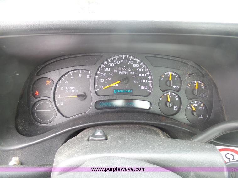 image for item BI9212 2005 Chevrolet Silverado 1500 pickup truck