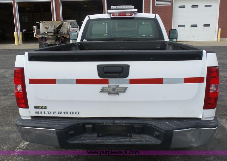 image for item BI9214 2007 Chevrolet Silverado 1500 pickup truck