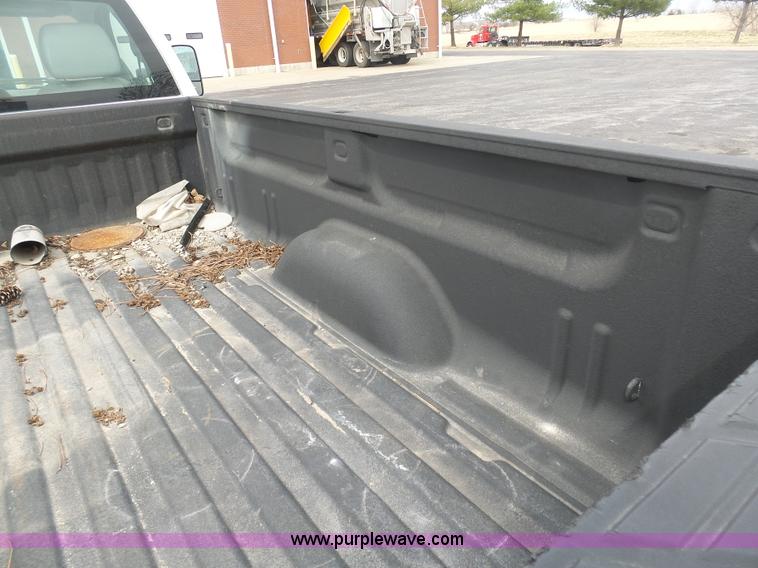 image for item BI9214 2007 Chevrolet Silverado 1500 pickup truck