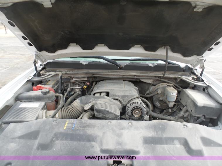 image for item BI9214 2007 Chevrolet Silverado 1500 pickup truck