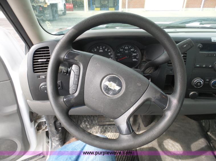 image for item BI9214 2007 Chevrolet Silverado 1500 pickup truck