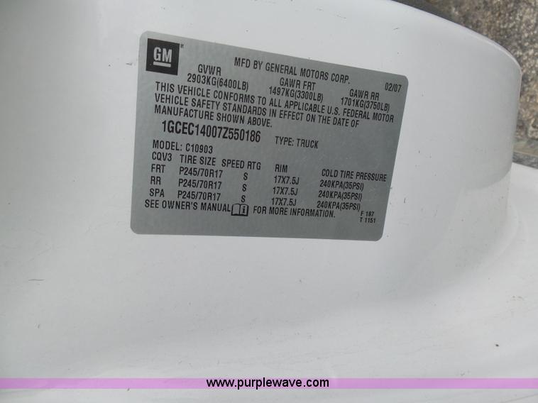 image for item BI9214 2007 Chevrolet Silverado 1500 pickup truck