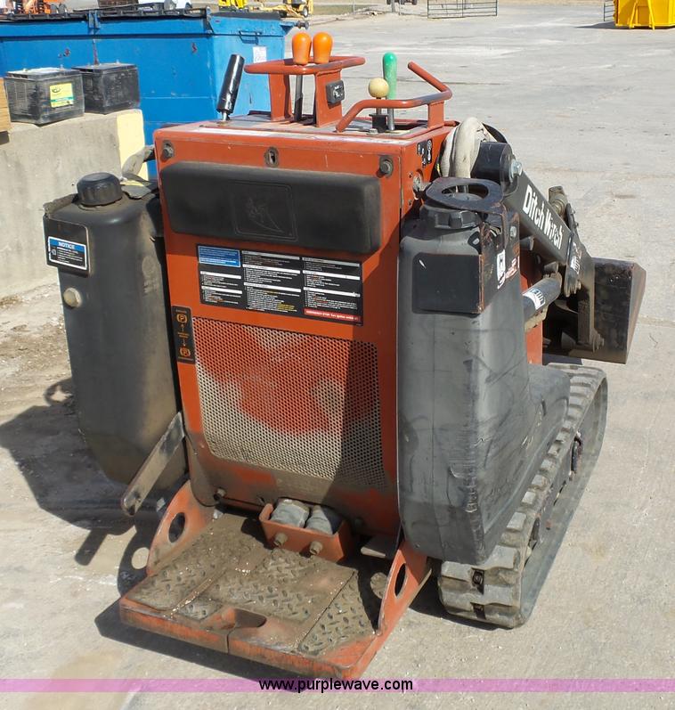 image for item BT9314 2007 Ditch Witch K350 Dingo compact loader