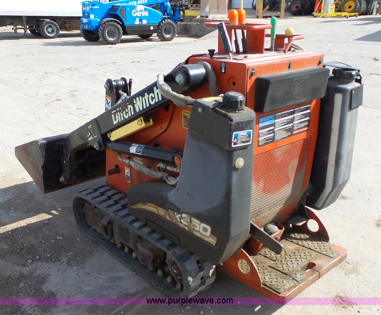 image for item BT9314 2007 Ditch Witch K350 Dingo compact loader