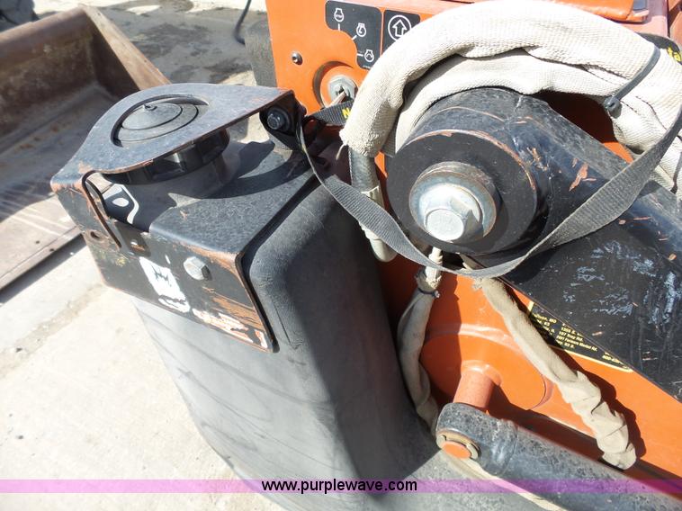 image for item BT9314 2007 Ditch Witch K350 Dingo compact loader