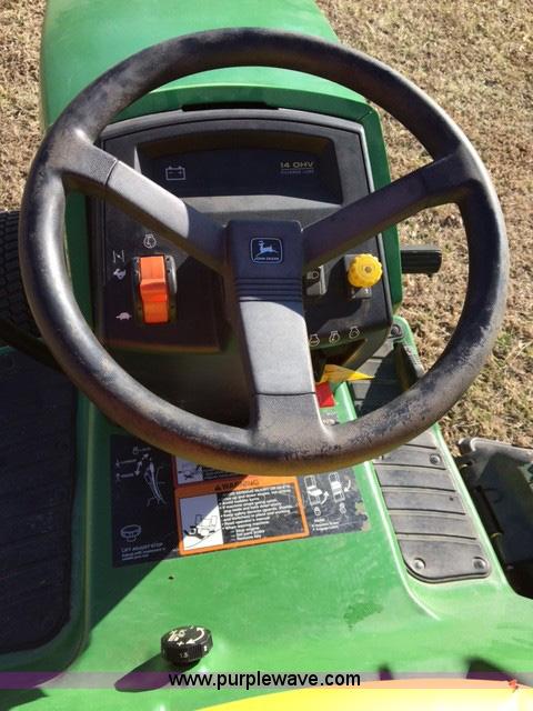 image for item F1187 John Deere LX176 lawn mower