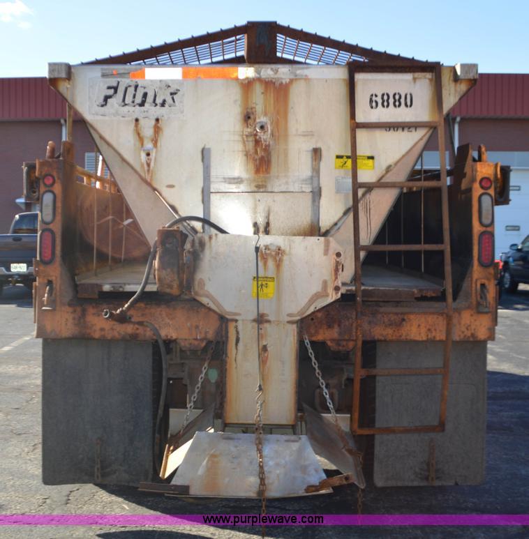 image for item I6294 2001 International 4900 dump truck