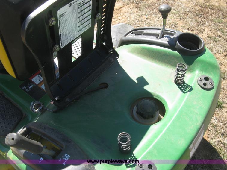 image for item J2878 John Deere L100 lawn mower
