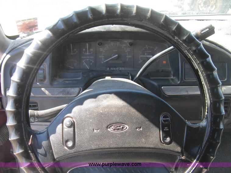 image for item J2882 1995 Ford F250 HD XLT SuperCab flatbed pickup truck