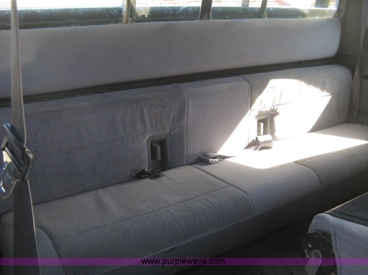 image for item J2882 1995 Ford F250 HD XLT SuperCab flatbed pickup truck