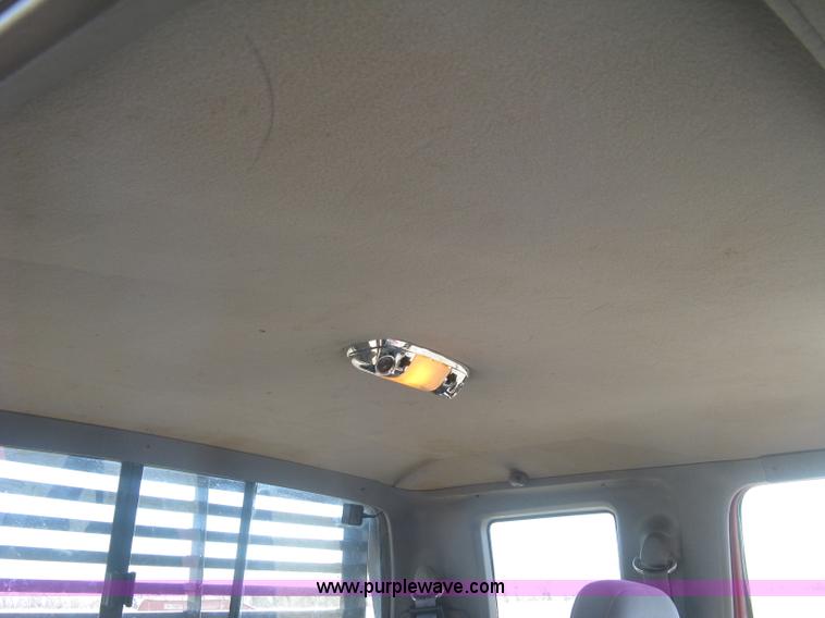 image for item J2882 1995 Ford F250 HD XLT SuperCab flatbed pickup truck