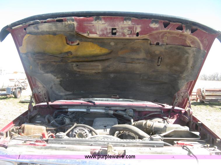 image for item J2882 1995 Ford F250 HD XLT SuperCab flatbed pickup truck