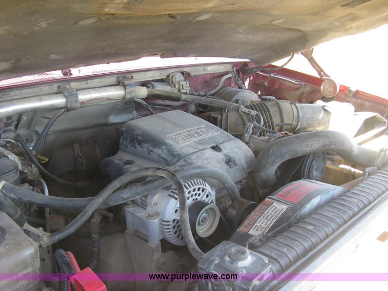 image for item J2882 1995 Ford F250 HD XLT SuperCab flatbed pickup truck