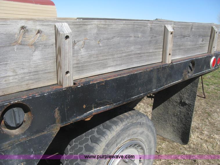 image for item J2882 1995 Ford F250 HD XLT SuperCab flatbed pickup truck