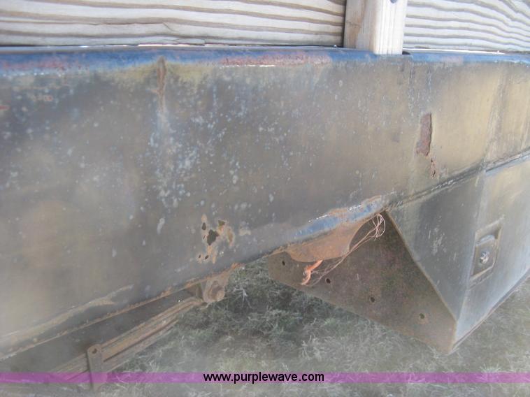 image for item J2882 1995 Ford F250 HD XLT SuperCab flatbed pickup truck