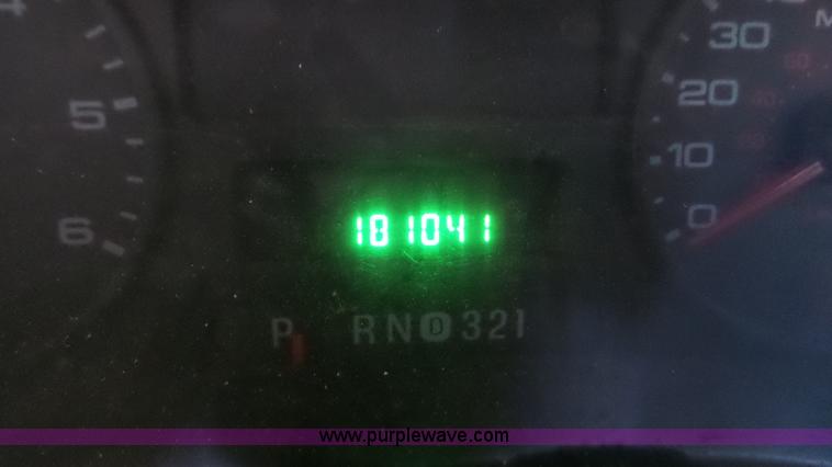 image for item J4738 2006 Ford F250 Super Duty pickup truck