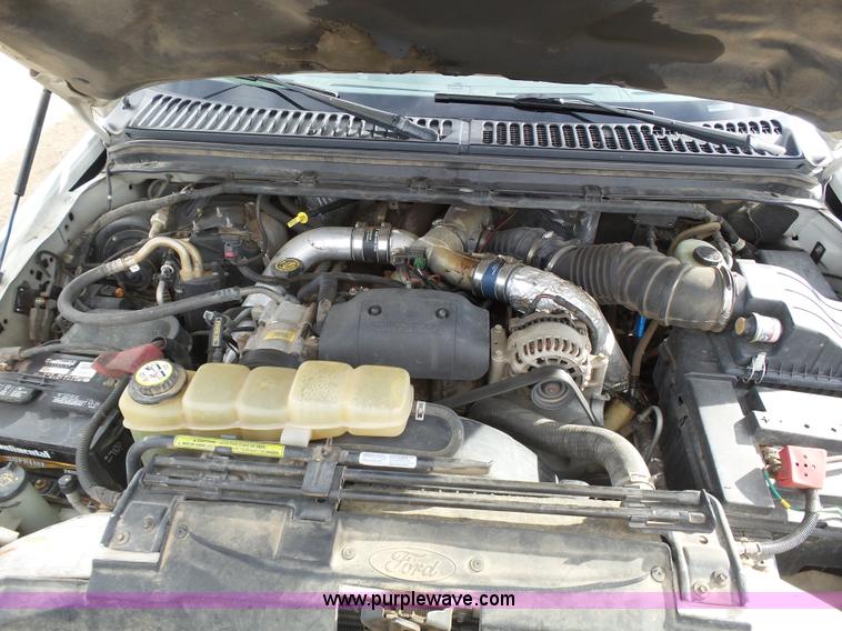 image for item J6206 2001 Ford F250 Super Duty XL Crew Cab pickup truck