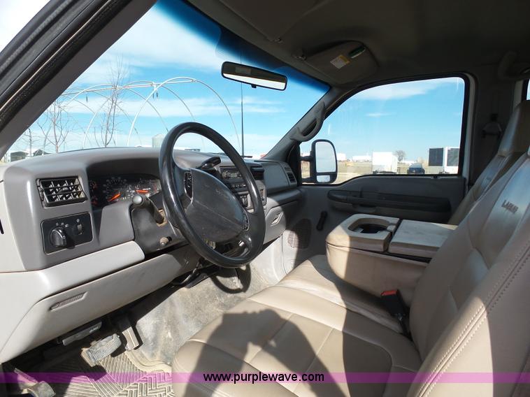 image for item J6206 2001 Ford F250 Super Duty XL Crew Cab pickup truck