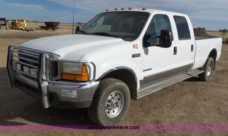 image for item J6207 1999 Ford F350 Super Duty Crew Cab pickup truck