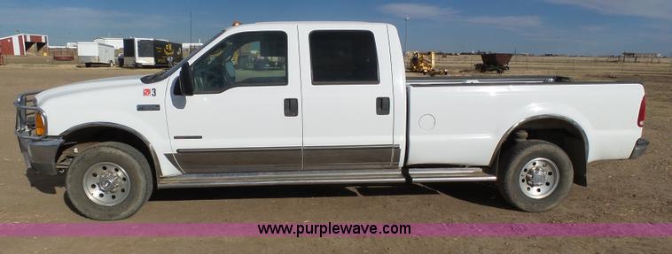 image for item J6207 1999 Ford F350 Super Duty Crew Cab pickup truck