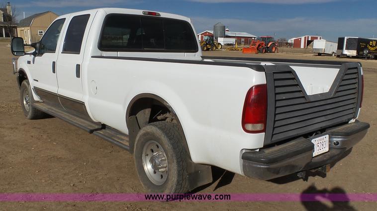 image for item J6207 1999 Ford F350 Super Duty Crew Cab pickup truck