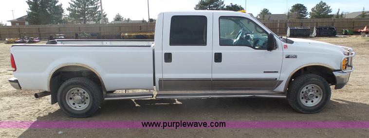 image for item J6207 1999 Ford F350 Super Duty Crew Cab pickup truck