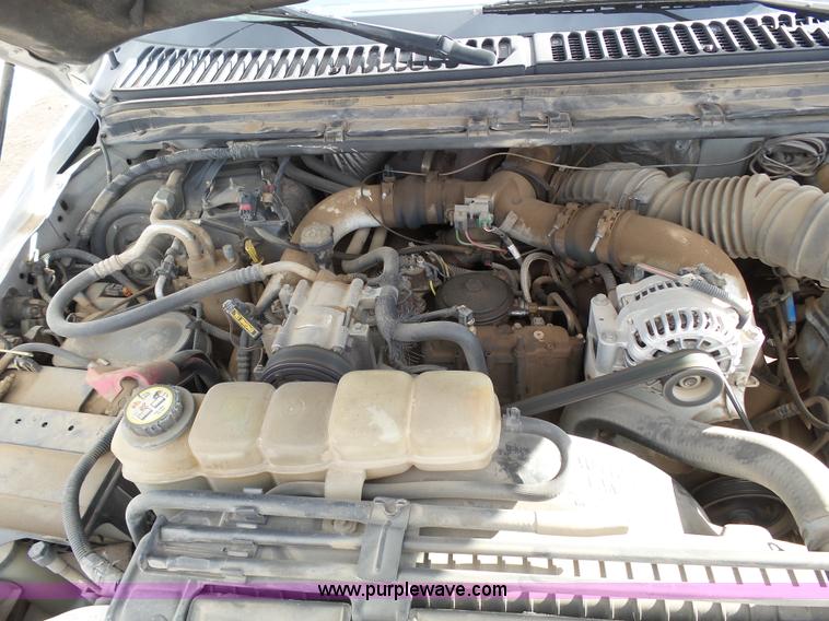 image for item J6207 1999 Ford F350 Super Duty Crew Cab pickup truck