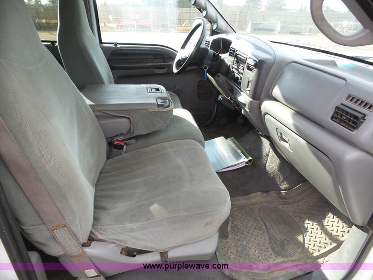 image for item J6207 1999 Ford F350 Super Duty Crew Cab pickup truck