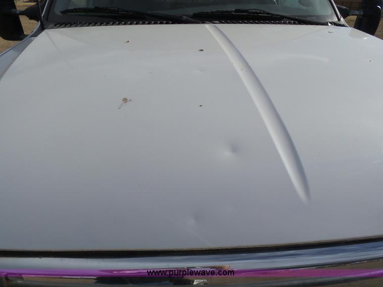 image for item J6207 1999 Ford F350 Super Duty Crew Cab pickup truck