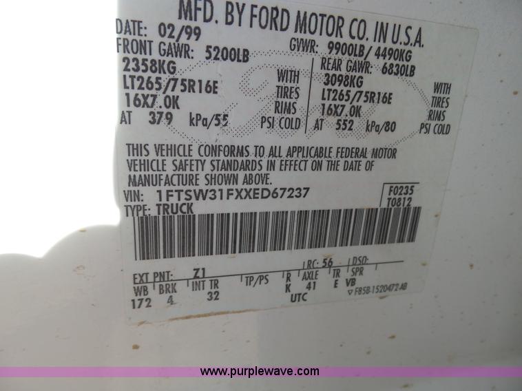 image for item J6207 1999 Ford F350 Super Duty Crew Cab pickup truck