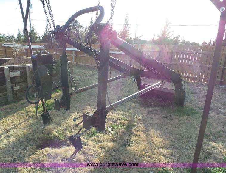 image for item J6208 Farm Hand F11 loader