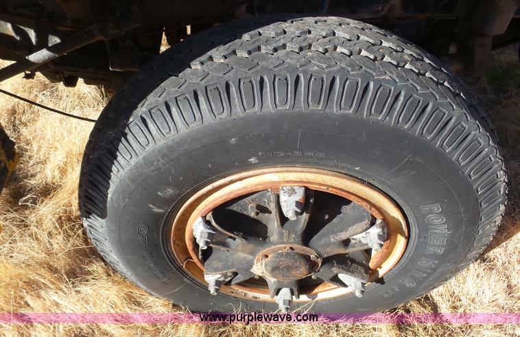 image for item J6209 1978 International Cargo Star 1950B dump truck