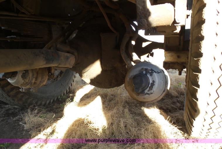 image for item J6209 1978 International Cargo Star 1950B dump truck