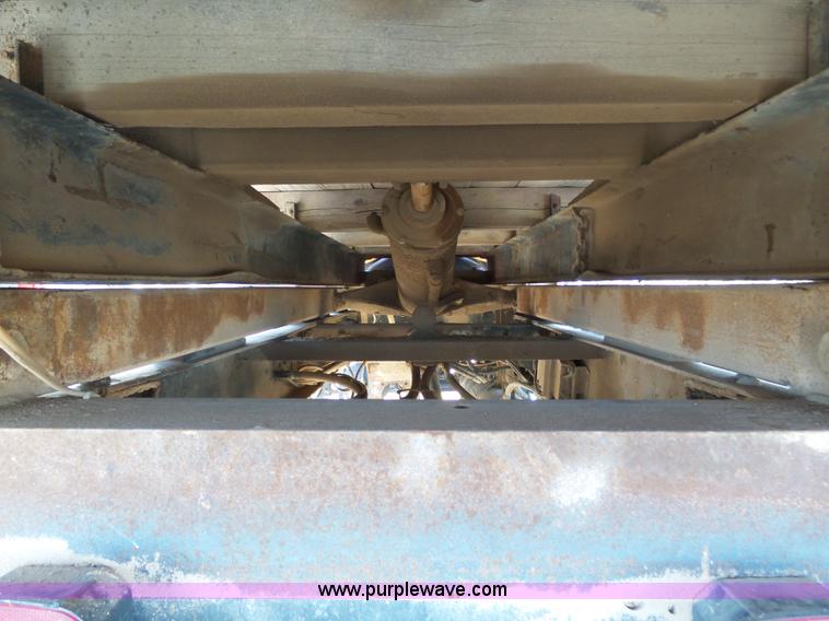 image for item J6209 1978 International Cargo Star 1950B dump truck