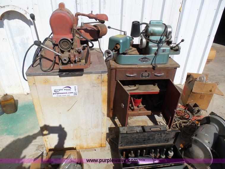 image for item J6213 Assorted tools