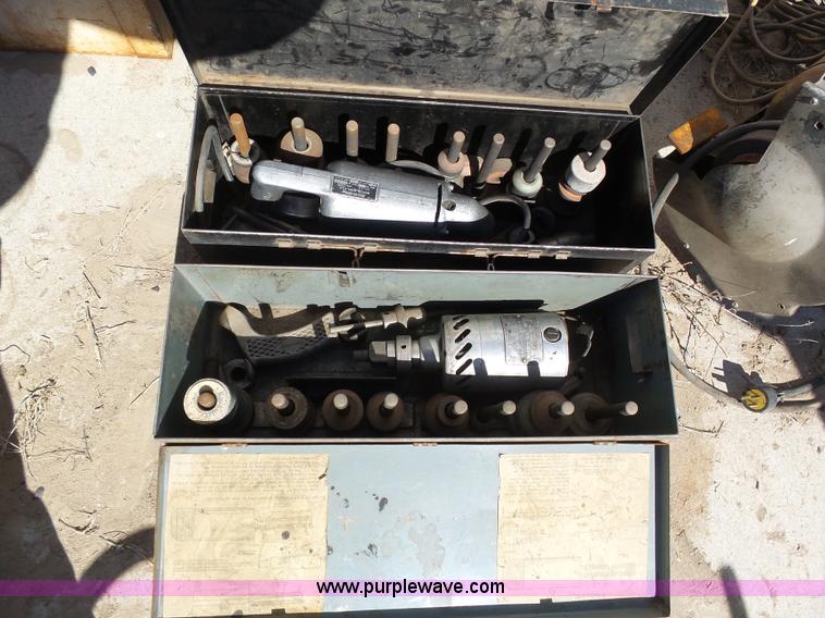 image for item J6213 Assorted tools