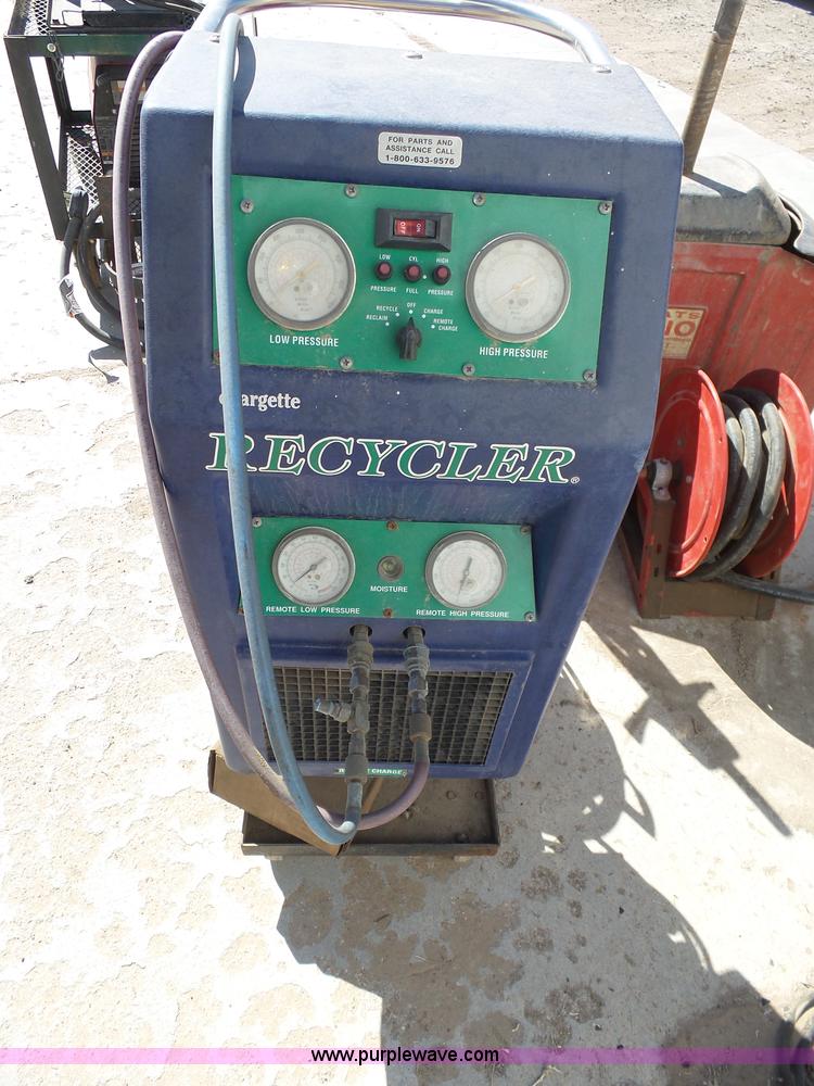 image for item J6213 Assorted tools